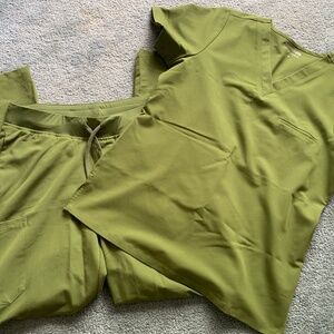 Mandala Olive Green Scrub Set - Sz M